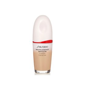 Read more about the article Shiseido Revitalessence Skin Glow Foundation Review Swatch